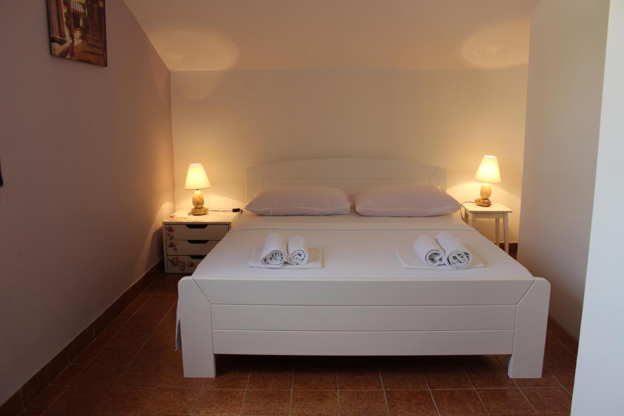 Apartments Petrada Omiš Oda fotoğraf