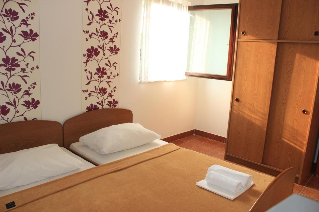 Apartments Petrada Omiš Oda fotoğraf