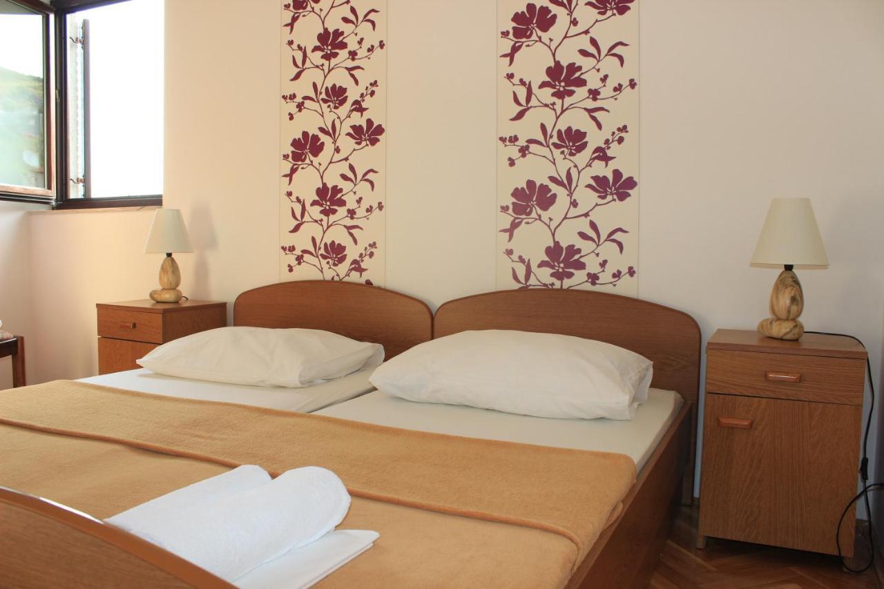 Apartments Petrada Omiš Oda fotoğraf